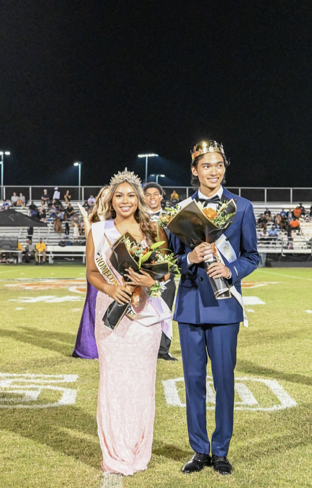 The 2024 Homecoming King and Queen!